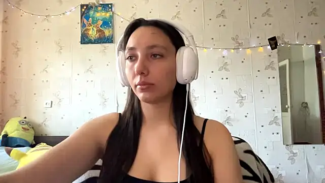 Snapshot of SheeringGape chatting on 05-22-26, 01:35 SheeringGape online show from 05-22-26, 01:35