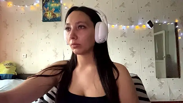 Snapshot of SheeringGape chatting on 05-28-26, 01:36 SheeringGape online show from 05-28-26, 01:36
