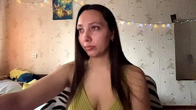 Snapshot of SheeringGape chatting on 06-07-26, 01:21 SheeringGape online show from 06-07-26, 01:21