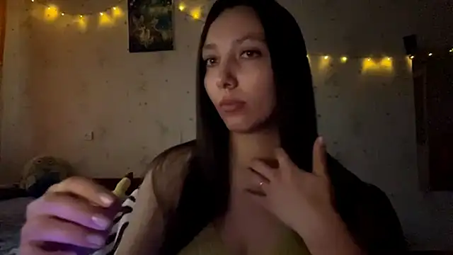 Snapshot of SheeringGape chatting on 06-09-26, 01:28 SheeringGape online show from 06-09-26, 01:28