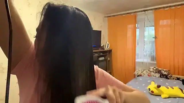 Snapshot of SheeringGape chatting on 06-10-26, 01:06 SheeringGape online show from 06-10-26, 01:06