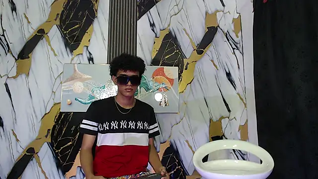Snapshot of GOLDEN_2026 chatting on 05-06-26, 07:19 GOLDEN 2026 online show from 05-06-26, 07:19