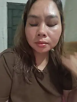 Snapshot of Banana-zz chatting on 07-18-26, 02:32 Banana-zz online show from 07-18-26, 02:32