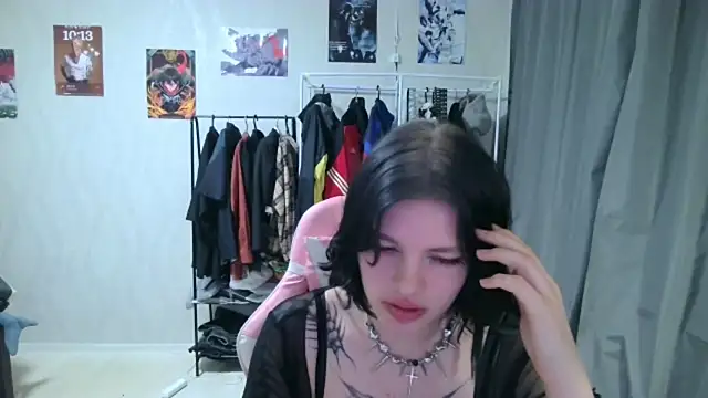 Snapshot of VeIvetLure chatting on 05-25-26, 06:14 VeIvetLure online show from 05-25-26, 06:14