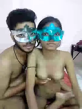 Snapshot of husband_wife_12 chatting on 06-02-26, 05:59 husband wife 12 online show from 06-02-26, 05:59