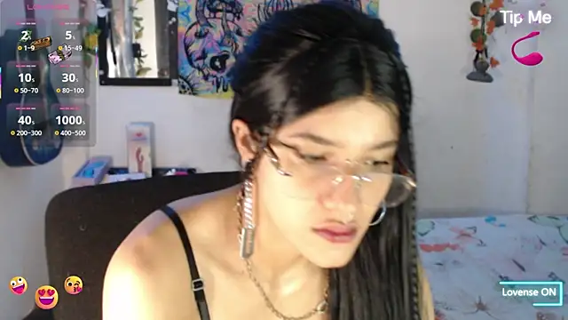 Snapshot of bastethott chatting on 07-05-26, 07:37 bastethott online show from 07-05-26, 07:37