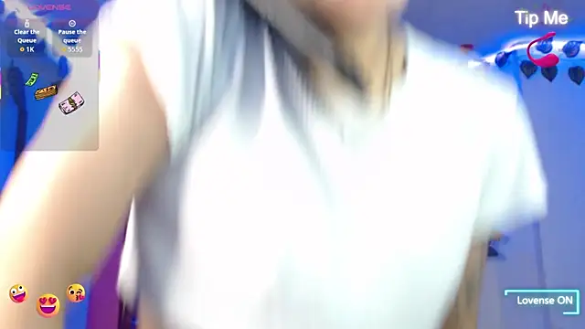 Snapshot of bastethott chatting on 07-13-26, 07:33 bastethott online show from 07-13-26, 07:33