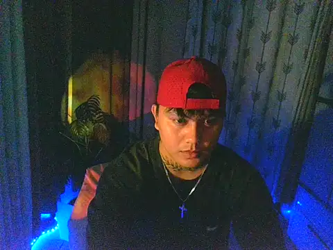 Snapshot of Ashtonfuckingboi chatting on 05-13-26, 12:24 Ashtonfuckingboi online show from 05-13-26, 12:24