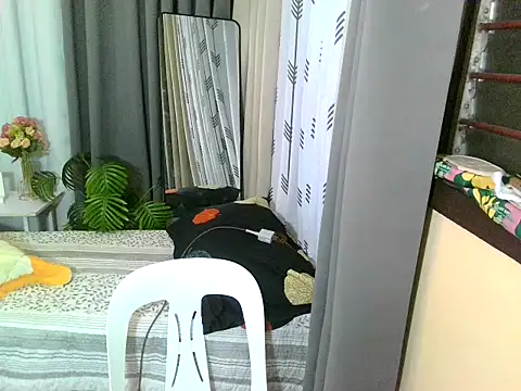 Snapshot of Ashtonfuckingboi chatting on 05-19-26, 11:27 Ashtonfuckingboi online show from 05-19-26, 11:27
