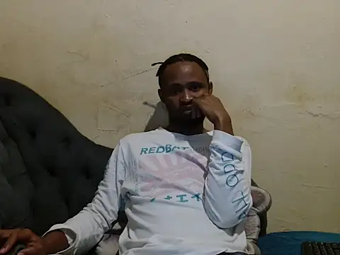 Snapshot of xxTroyX chatting on 05-28-26, 07:44 xxTroyX online show from 05-28-26, 07:44