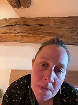 Snapshot of zelda252 chatting on 05-18-26, 11:16 zelda252 online show from 05-18-26, 11:16