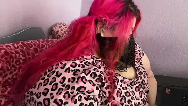 Snapshot of Lady_KitsuneBIG chatting on 05-19-26, 07:04 Lady KitsuneBIG online show from 05-19-26, 07:04