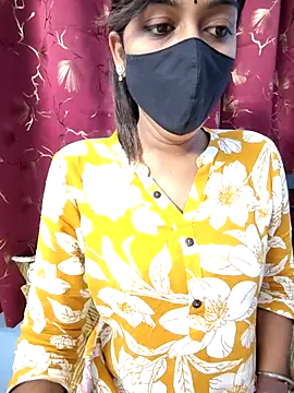 Snapshot of Menaxi_Baby7 chatting on 06-21-26, 04:09 Menaxi Baby7 online show from 06-21-26, 04:09