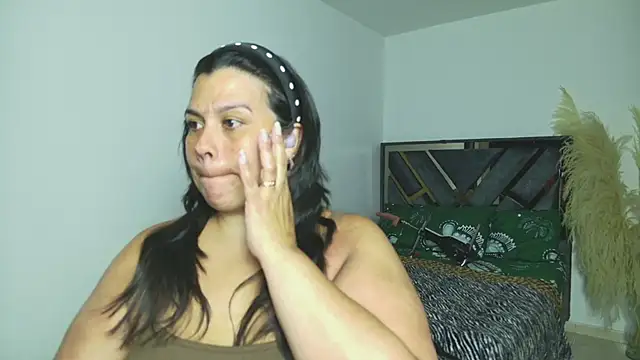Snapshot of Martina_Foxy01 chatting on 05-11-26, 03:18 Martina Foxy01 online show from 05-11-26, 03:18