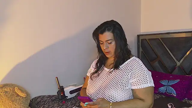Snapshot of Martina_Foxy01 chatting on 06-12-26, 11:31 Martina Foxy01 online show from 06-12-26, 11:31