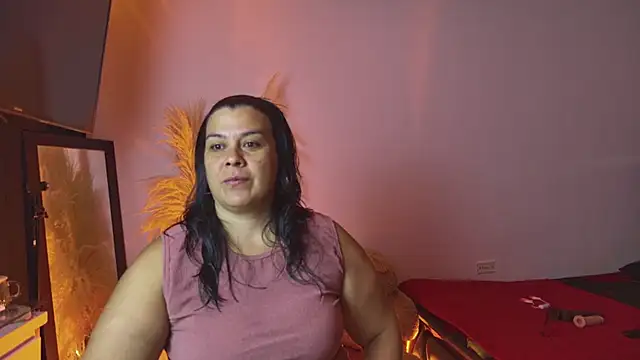 Snapshot of Martina_Foxy01 chatting on 06-14-26, 11:23 Martina Foxy01 online show from 06-14-26, 11:23