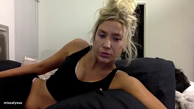 Snapshot of Misss_alyssaaa chatting on 06-08-26, 04:24 Misss alyssaaa online show from 06-08-26, 04:24