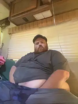 Snapshot of Bigfarmdaddy69 chatting on 06-20-26, 11:24 Bigfarmdaddy69 online show from 06-20-26, 11:24