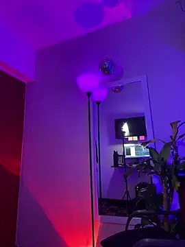 LarryGarzon online show from 05-06-26, 11:21
