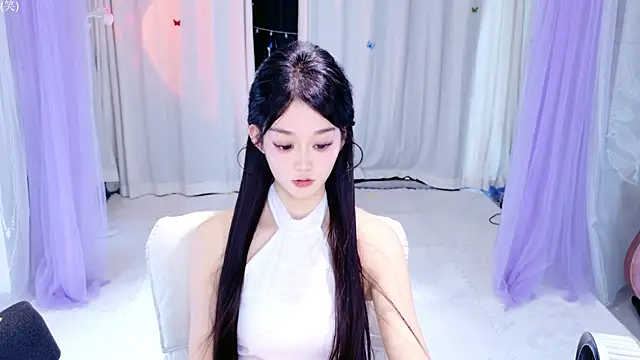 Snapshot of Wa-Nini chatting on 05-19-26, 11:05 Wa-Nini online show from 05-19-26, 11:05