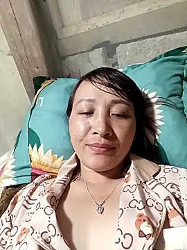 Snapshot of ABCKUTE20 chatting on 05-15-26, 03:35 ABCKUTE20 online show from 05-15-26, 03:35