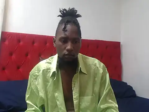 Snapshot of LabetoXXX chatting on 05-28-26, 04:15 LabetoXXX online show from 05-28-26, 04:15