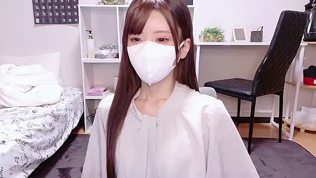 Snapshot of hina_mochi chatting on 05-14-26, 02:57 hina mochi online show from 05-14-26, 02:57