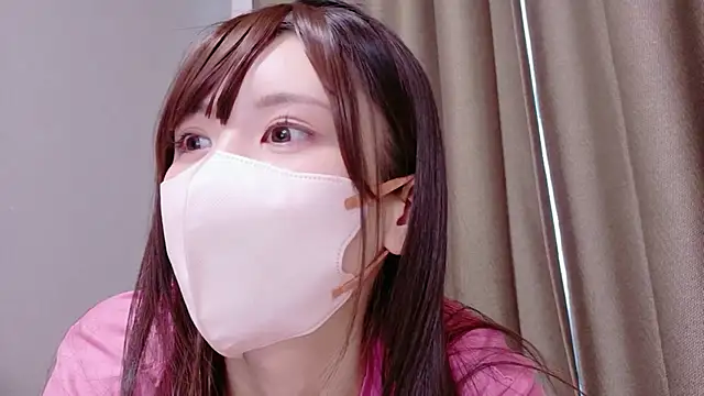 Snapshot of hina_mochi chatting on 05-17-26, 03:48 hina mochi online show from 05-17-26, 03:48