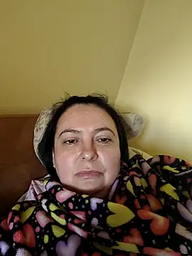 Snapshot of EmmaEmmy40 chatting on 05-03-26, 10:10 EmmaEmmy40 online show from 05-03-26, 10:10