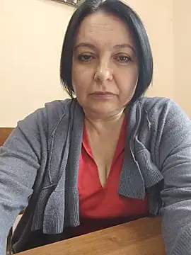 Snapshot of EmmaEmmy40 chatting on 05-22-26, 09:26 EmmaEmmy40 online show from 05-22-26, 09:26