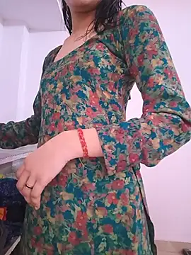 Snapshot of zoya_baby_ chatting on 07-15-26, 03:34 zoya baby online show from 07-15-26, 03:34