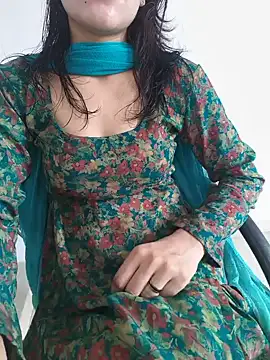 Snapshot of zoya_baby_ chatting on 07-20-26, 05:11 zoya baby online show from 07-20-26, 05:11