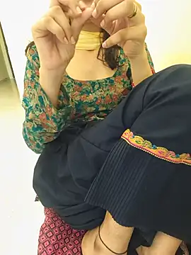 Snapshot of zoya_baby_ chatting on 08-04-26, 05:43 zoya baby online show from 08-04-26, 05:43