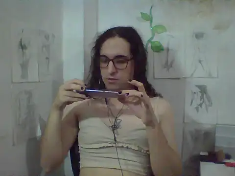 LaCuerva online show from 06-15-26, 05:26