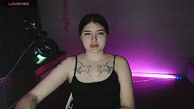 Snapshot of Blackangels chatting on 06-02-26, 11:07 Blackangels online show from 06-02-26, 11:07