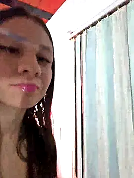 Dahlia 1 online show from 05-13-26, 02:20