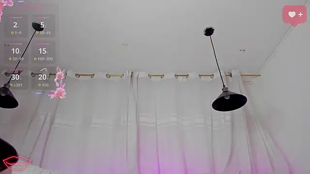 Snapshot of Molly_Hils789 chatting on 05-16-26, 07:56 Molly Hils789 online show from 05-16-26, 07:56