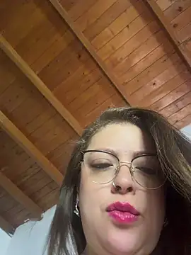 Snapshot of Lilith_Desire chatting on 05-12-26, 01:08 Lilith Desire online show from 05-12-26, 01:08