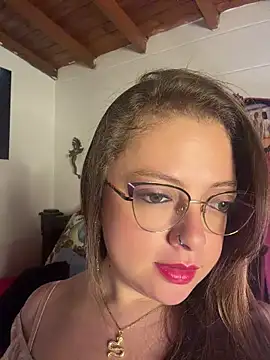 Snapshot of Lilith_Desire chatting on 05-26-26, 01:29 Lilith Desire online show from 05-26-26, 01:29