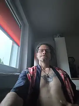 Tattooangel4172 online show from 06-10-26, 03:07