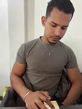 angel silva  online show from 06-26-26, 05:12