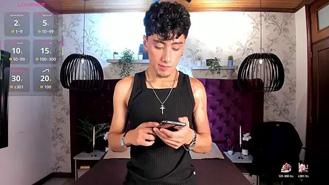 Snapshot of Spencerwhite_ chatting on 05-22-26, 07:41 Spencerwhite online show from 05-22-26, 07:41