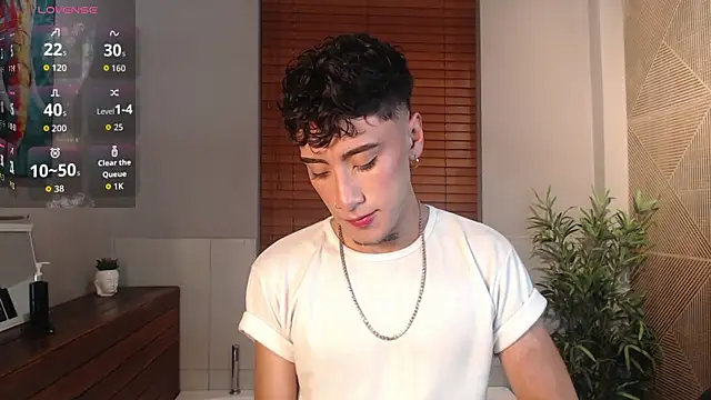 Snapshot of Spencerwhite_ chatting on 05-28-26, 07:55 Spencerwhite online show from 05-28-26, 07:55