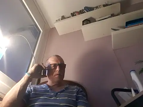 Eddy0763 online show from 05-06-26, 03:46