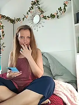 Candy Cougar online show from 05-04-26, 07:48
