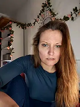 Snapshot of Candy_Cougar chatting on 05-10-26, 09:58 Candy Cougar online show from 05-10-26, 09:58