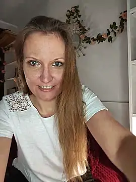 Snapshot of Candy_Cougar chatting on 05-14-26, 06:53 Candy Cougar online show from 05-14-26, 06:53