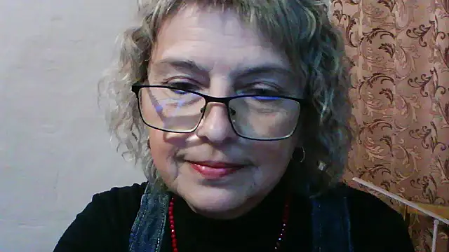 Snapshot of ElizabethGorden chatting on 06-16-26, 05:26 ElizabethGorden online show from 06-16-26, 05:26