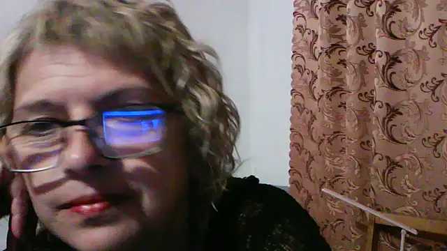 Snapshot of ElizabethGorden chatting on 06-21-26, 07:05 ElizabethGorden online show from 06-21-26, 07:05