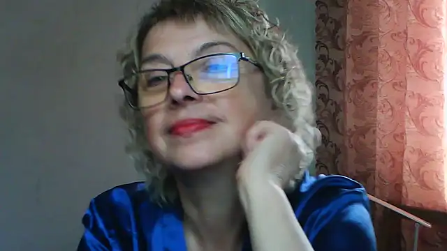 Snapshot of ElizabethGorden chatting on 06-23-26, 05:49 ElizabethGorden online show from 06-23-26, 05:49